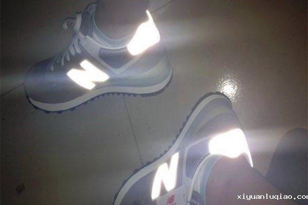 简述丝网印刷油墨之间的区别 简述丝网印刷油墨之间的区别