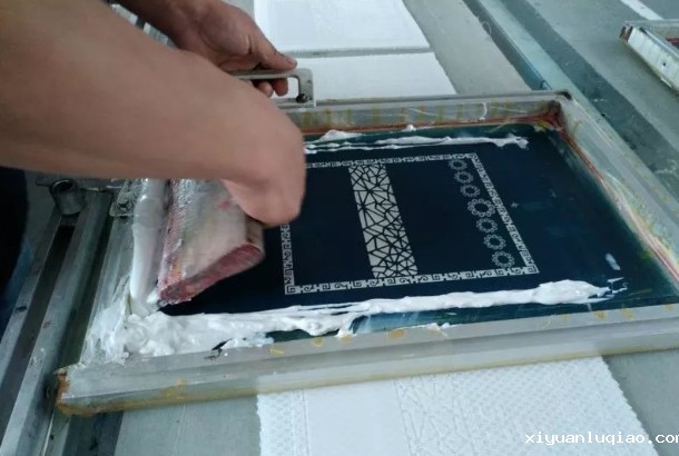 三七国际水性立体金油：用科技与环保，材料表面的立体美学